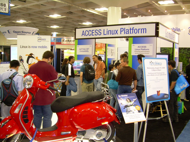 ALP-linuxworld-sf-06.jpg - PalmInfocenter.com Image Detail