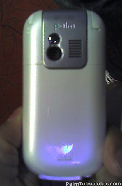 treo-800p-live-3l.jpg - PalmInfocenter.com Image Detail