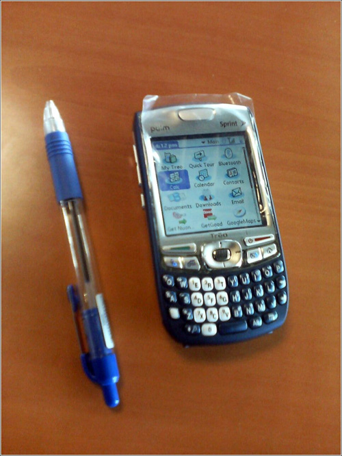 treo755-r-1.jpg - PalmInfocenter.com Image Detail