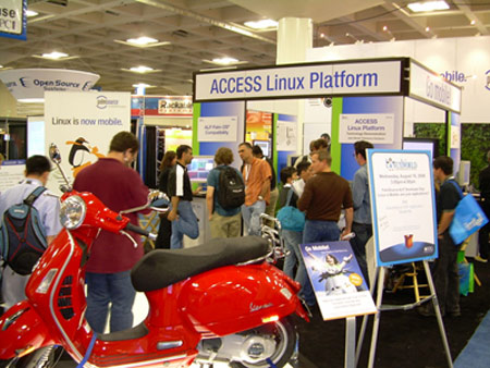 PalmSource Booth at LinuxWorld SF